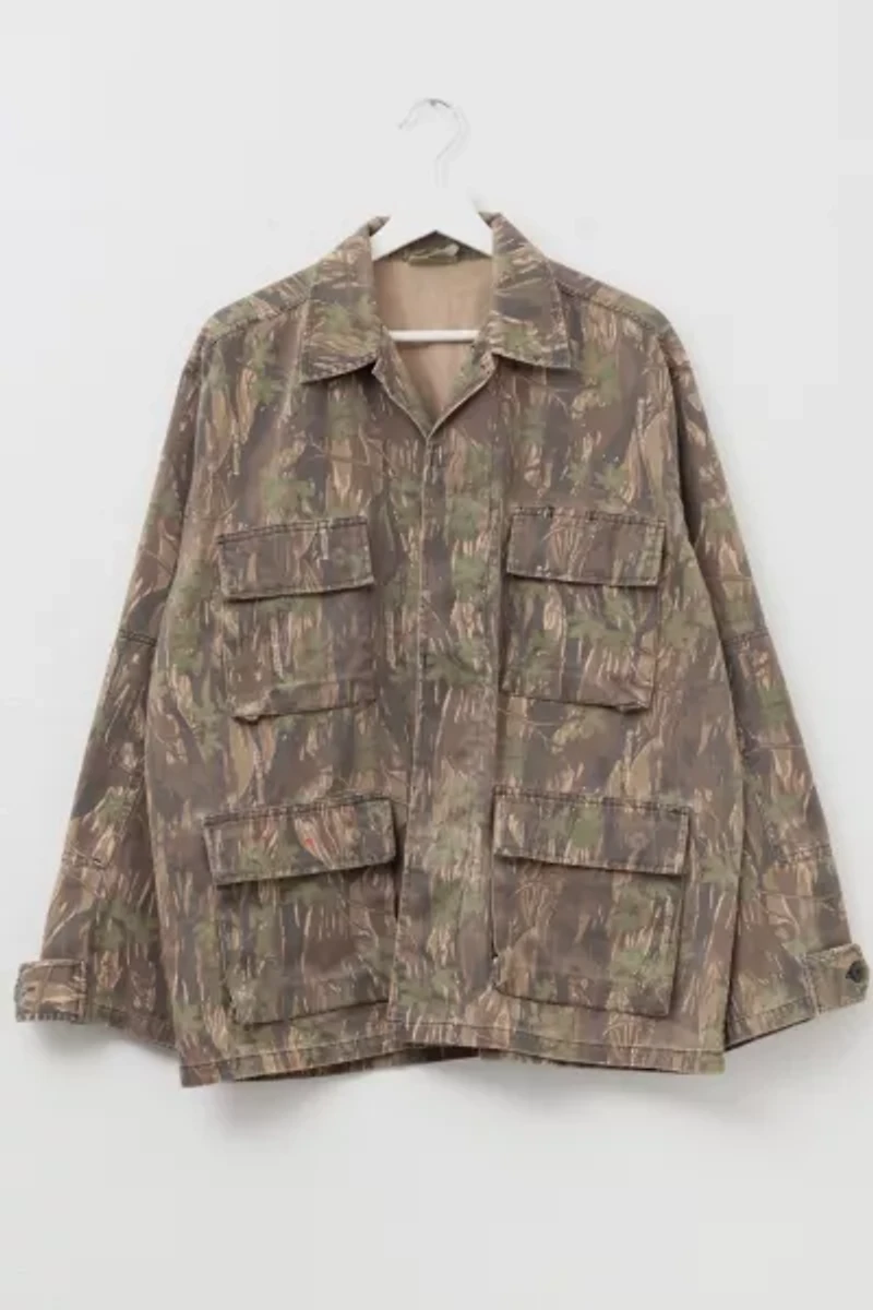 Vintage 1990s Distressed Smokey Branch Camouflage Chore Jacket
