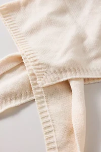 Ribbed Knit Triangle Scarf