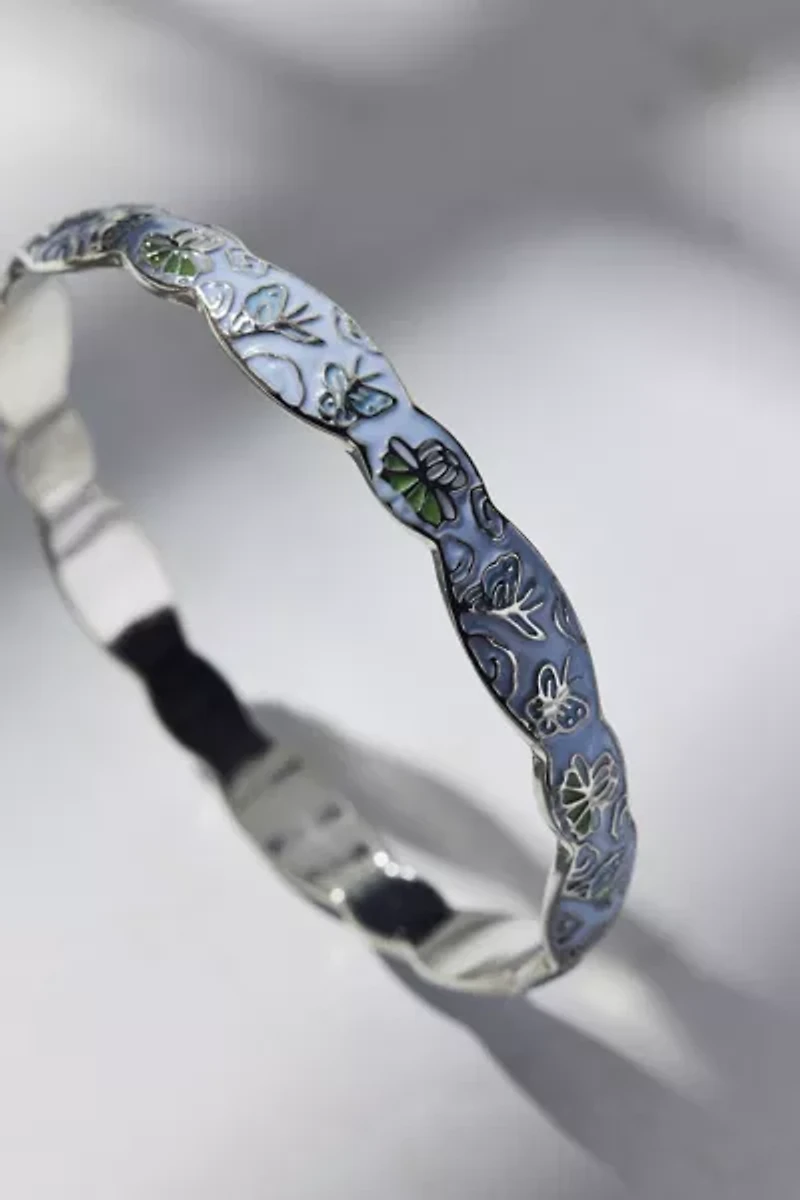 Scallop Patterned Metal Bangle Bracelet