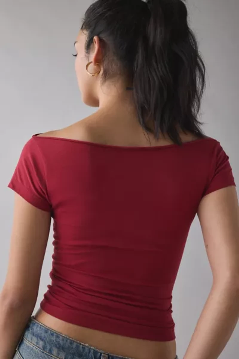 NYC Graphic Off-The-Shoulder Slim Tee