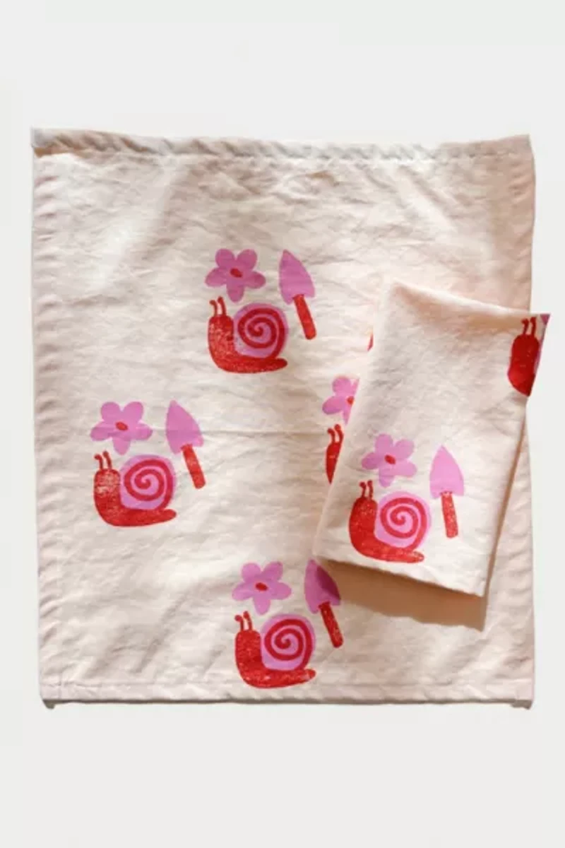 Julie Peach Block Printed Snails Dinner Napkins