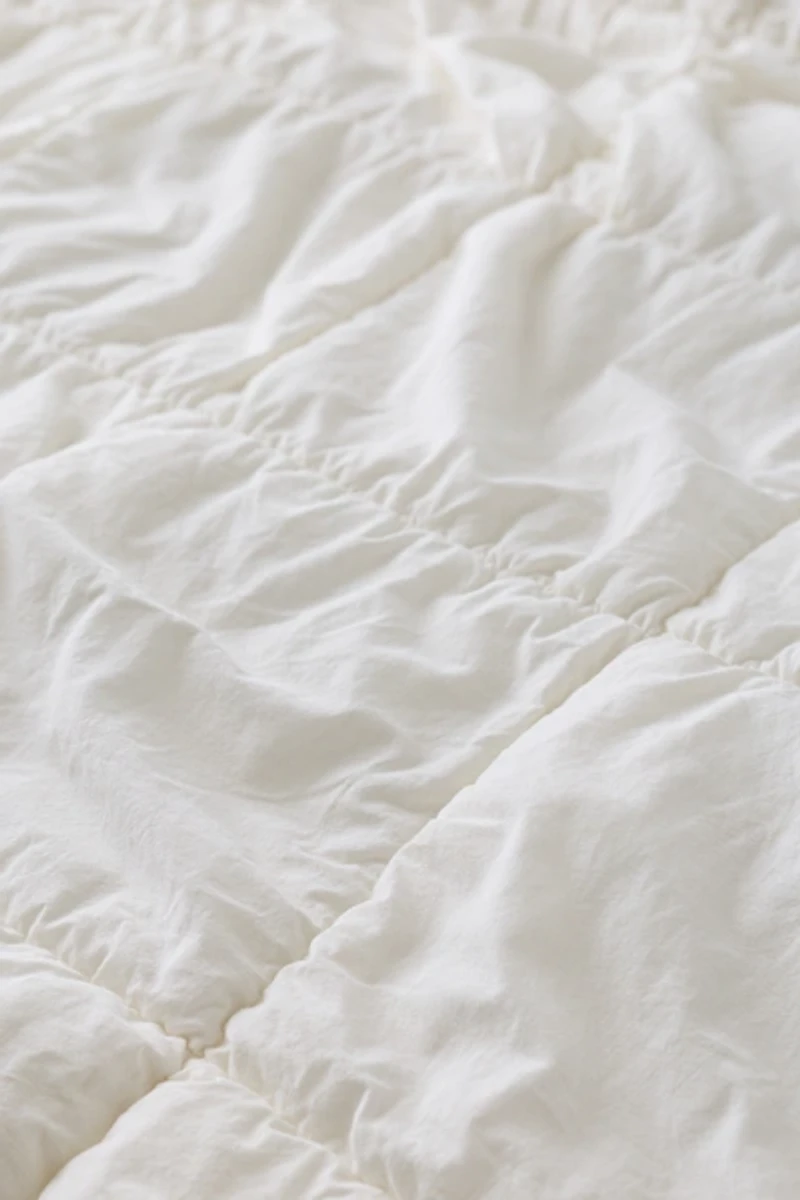 Poppy Puff Comforter