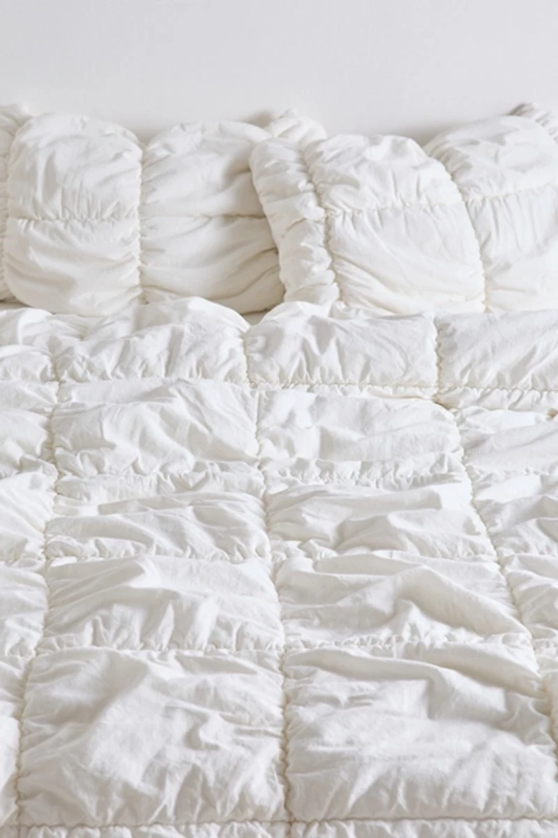 Poppy Puff Comforter