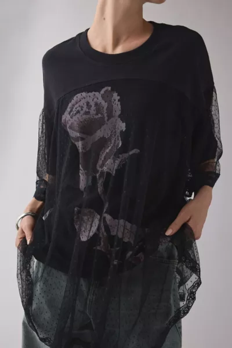 Kimchi Blue Show Stopper Tulle + Lace Layered Oversized Graphic Tee