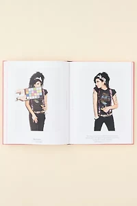 Amy Winehouse: Beyond Black By Naomi Parry