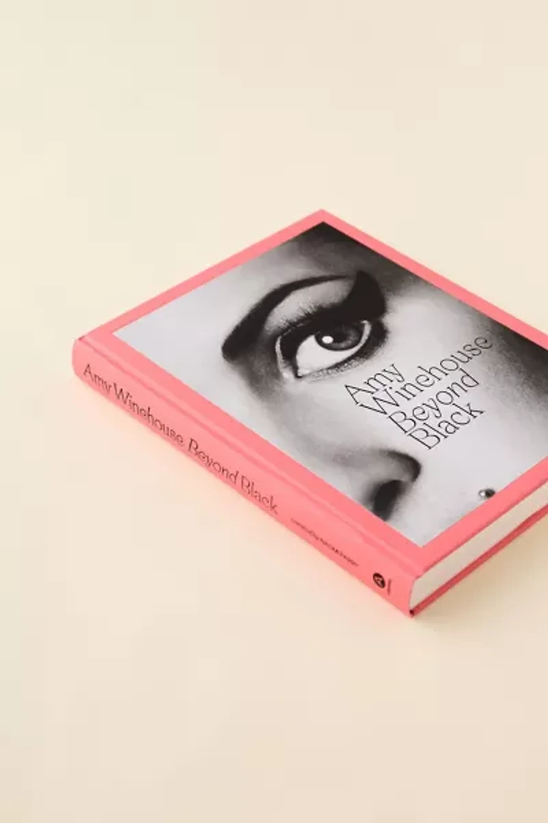 Amy Winehouse: Beyond Black By Naomi Parry