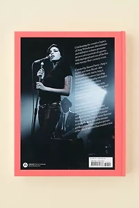 Amy Winehouse: Beyond Black By Naomi Parry