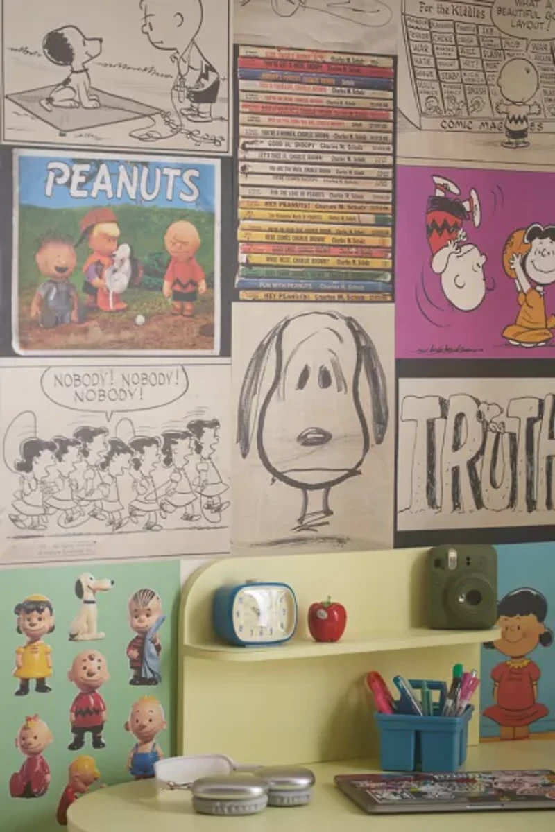 The Peanuts Poster Collection By Chip Kidd & Geoff Spear