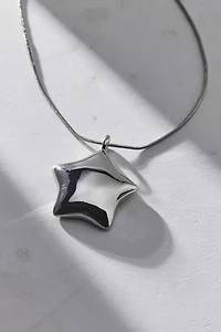 Kat Silver Metal Star Pendant Necklace