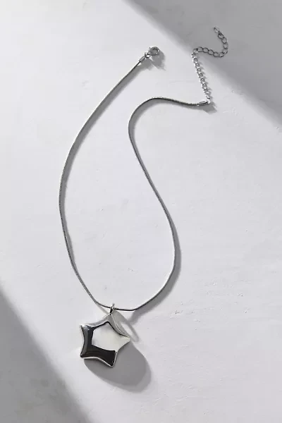 Kat Silver Metal Star Pendant Necklace