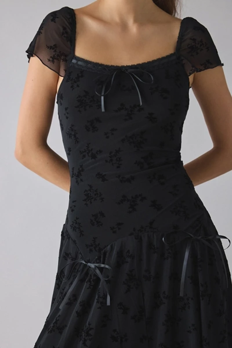 Daisy Street Luna Burnout Velvet Floral Asymmetric Maxi Dress