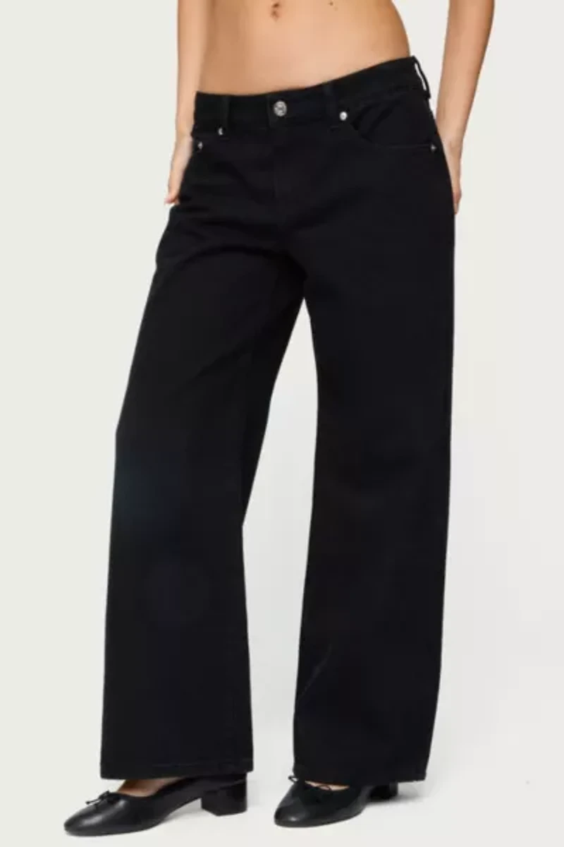 Edikted Petite Daytime Low Rise Jeans