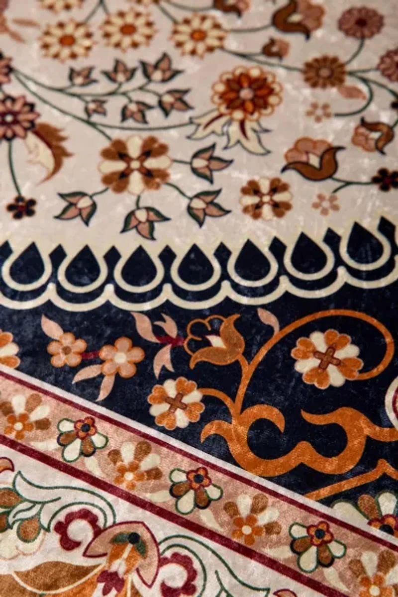 Enzo Floral Medallion Printed Rug