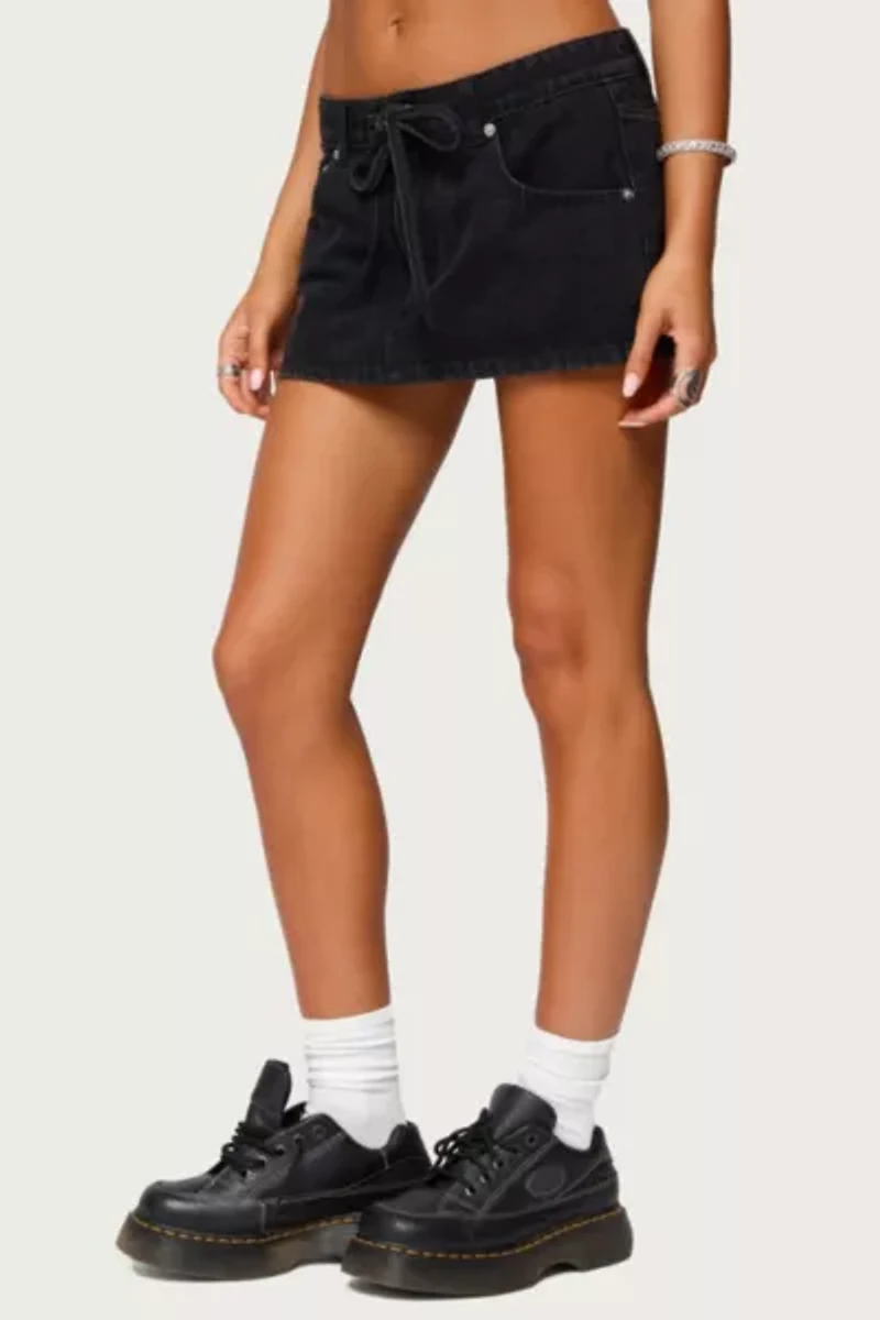 Edikted Ziggie Tie Front Denim Mini Skort