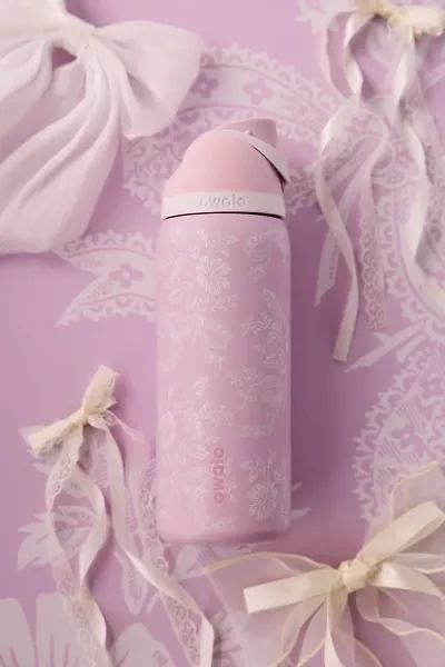 Owala UO Exclusive FreeSip 32 oz Water Bottle