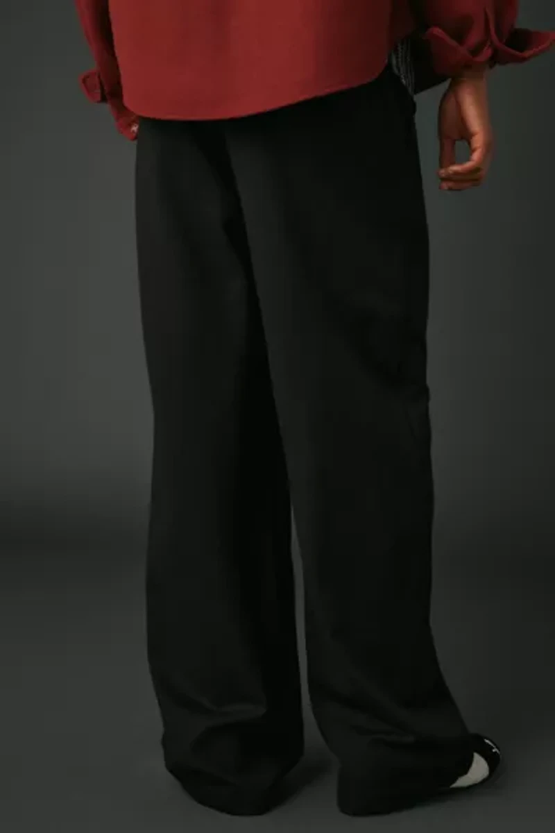 Standard Cloth Pintuck Sweatpant