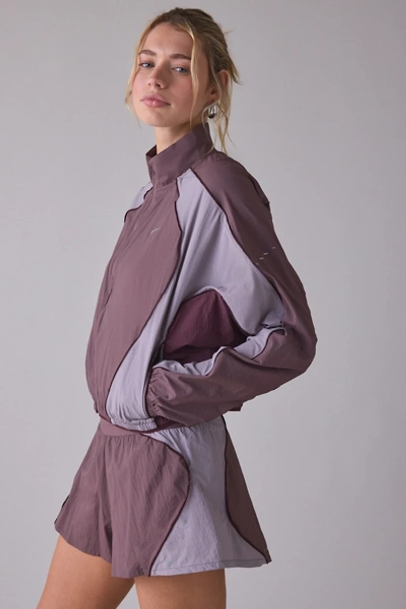 Nike Swift Repel UV Protection Running Jacket