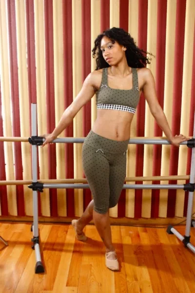 Strawberry Western Yuki Capri Leggings