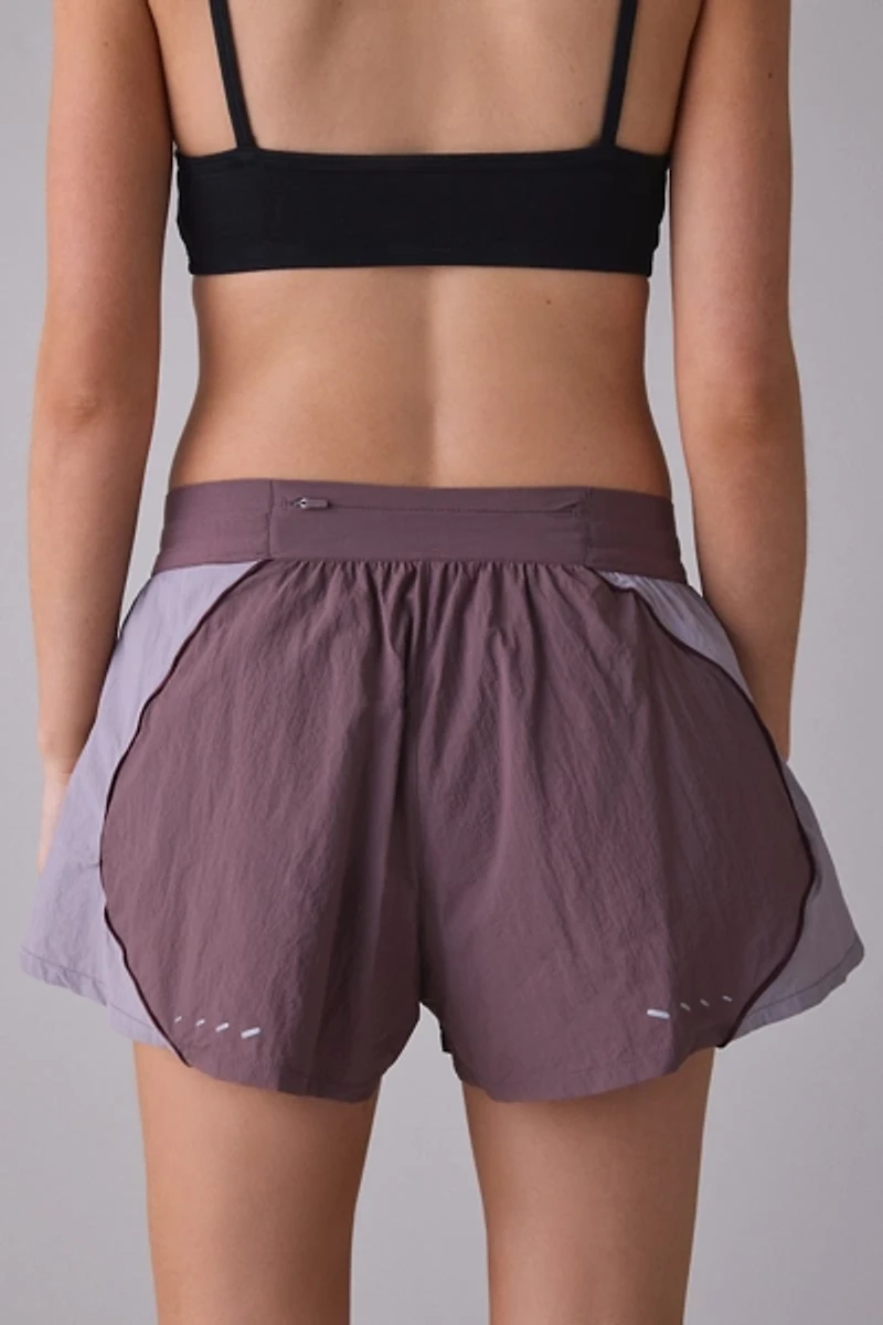 Nike Swift Repel High-Waisted Lined Running Short