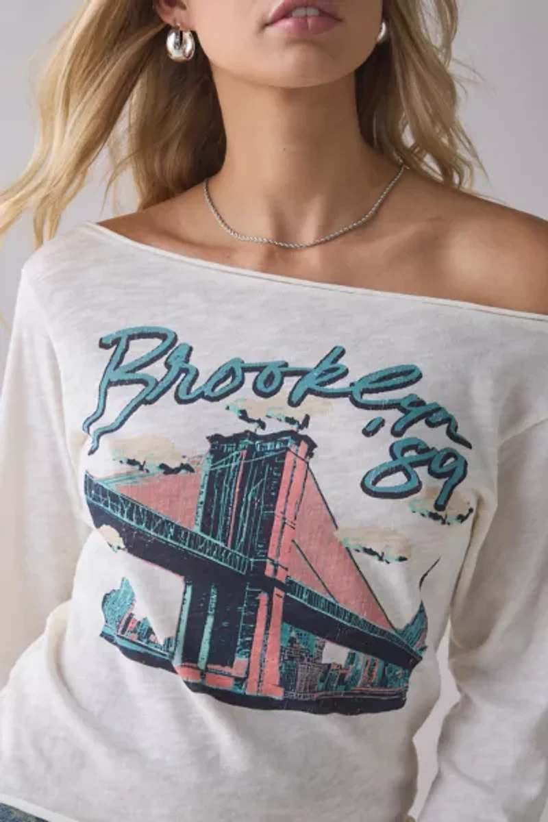 Brooklyn Bridge Graphic Long Sleeve Off-The-Shoulder Tee