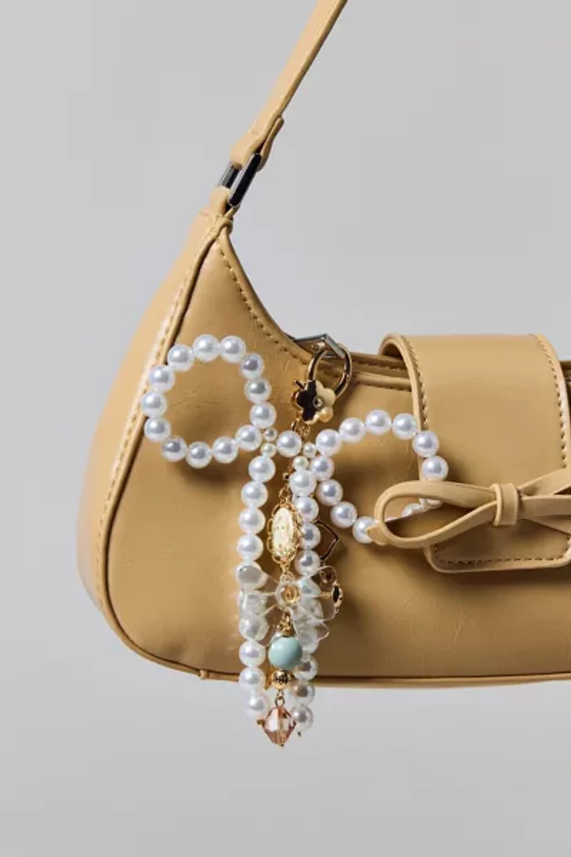 Pearl Bow & Kitty Charm Keychain