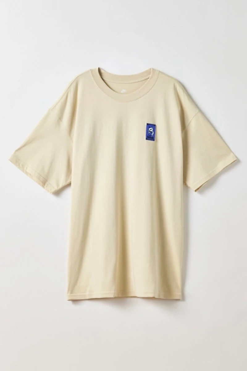 Nike Café Swoosh Graphic Tee