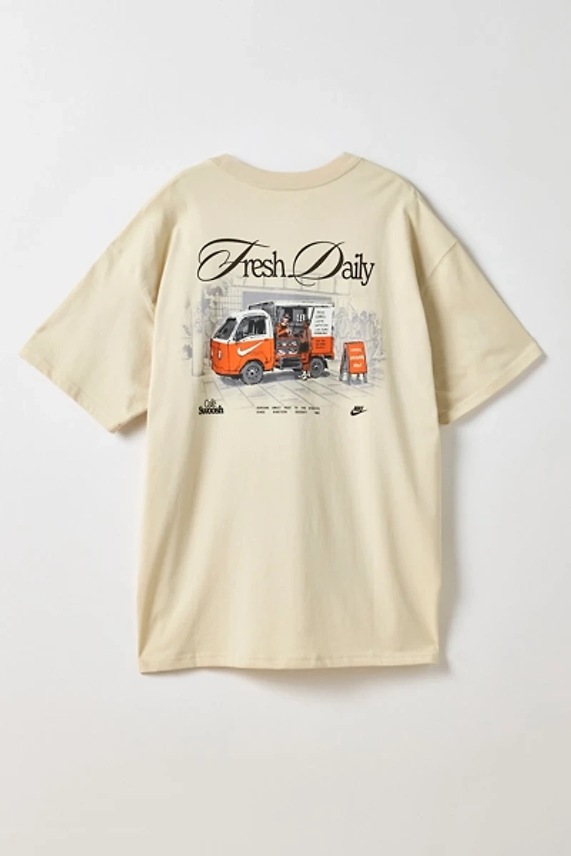 Nike Café Swoosh Graphic Tee