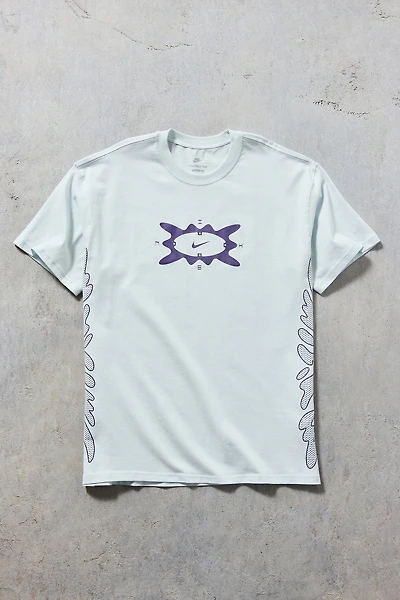 Nike Sportswear Cycle Reflective Graphic Tee