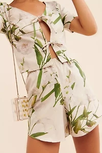 Lisa Says Gah Linen Floral Capri Shorts