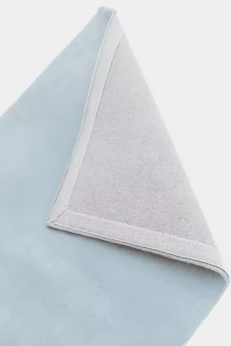 Jubi Solid Color Hand Tufted Wool Rug