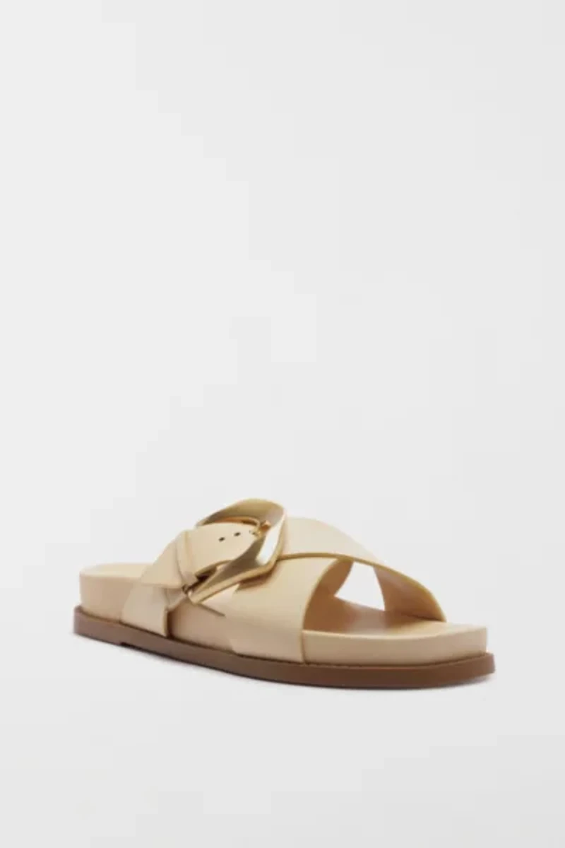 Schutz Lois Sporty Flat Sandal
