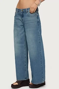 Edikted Petite Vyxen Vintage Washed Low Rise Jeans