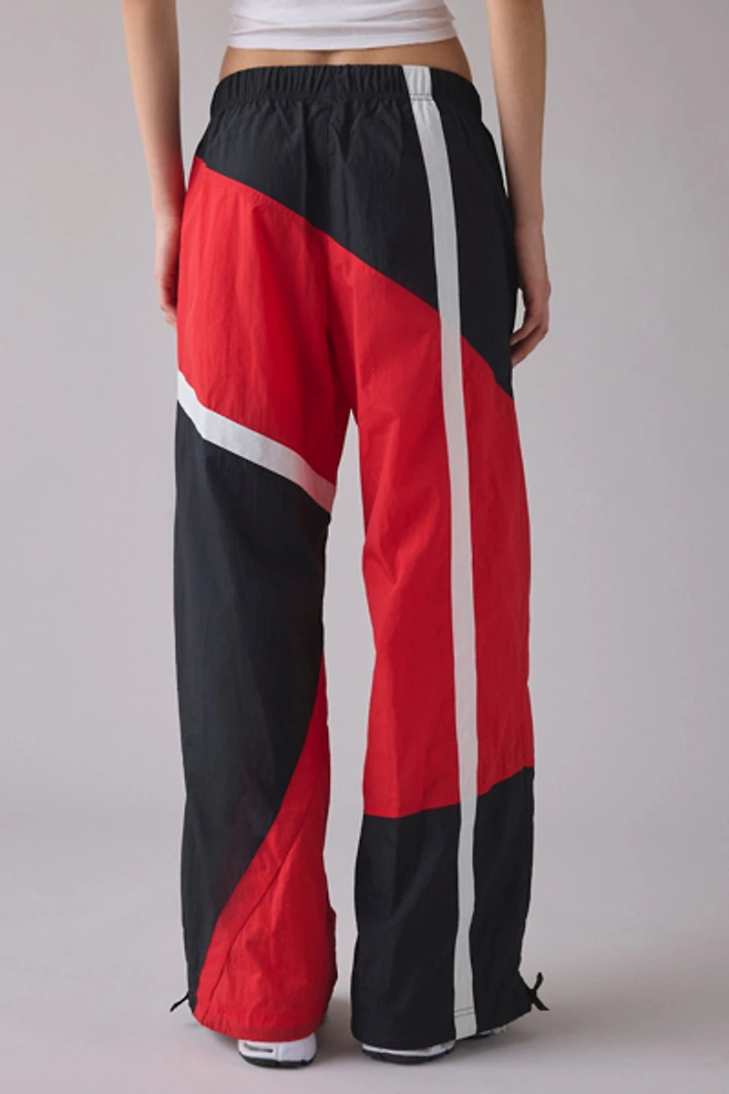 Nike Sportswear Loose Woven Open-Hem Pants