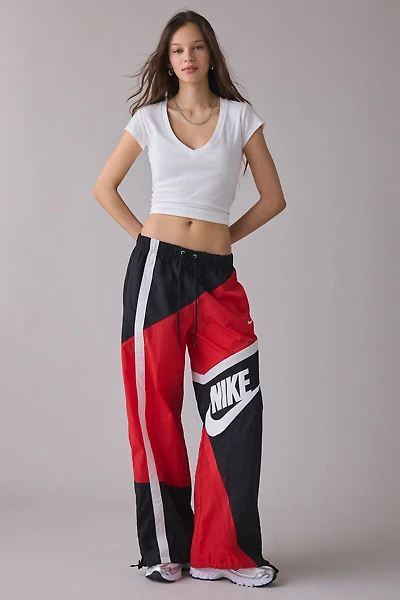 Nike Sportswear Loose Woven Open-Hem Pants