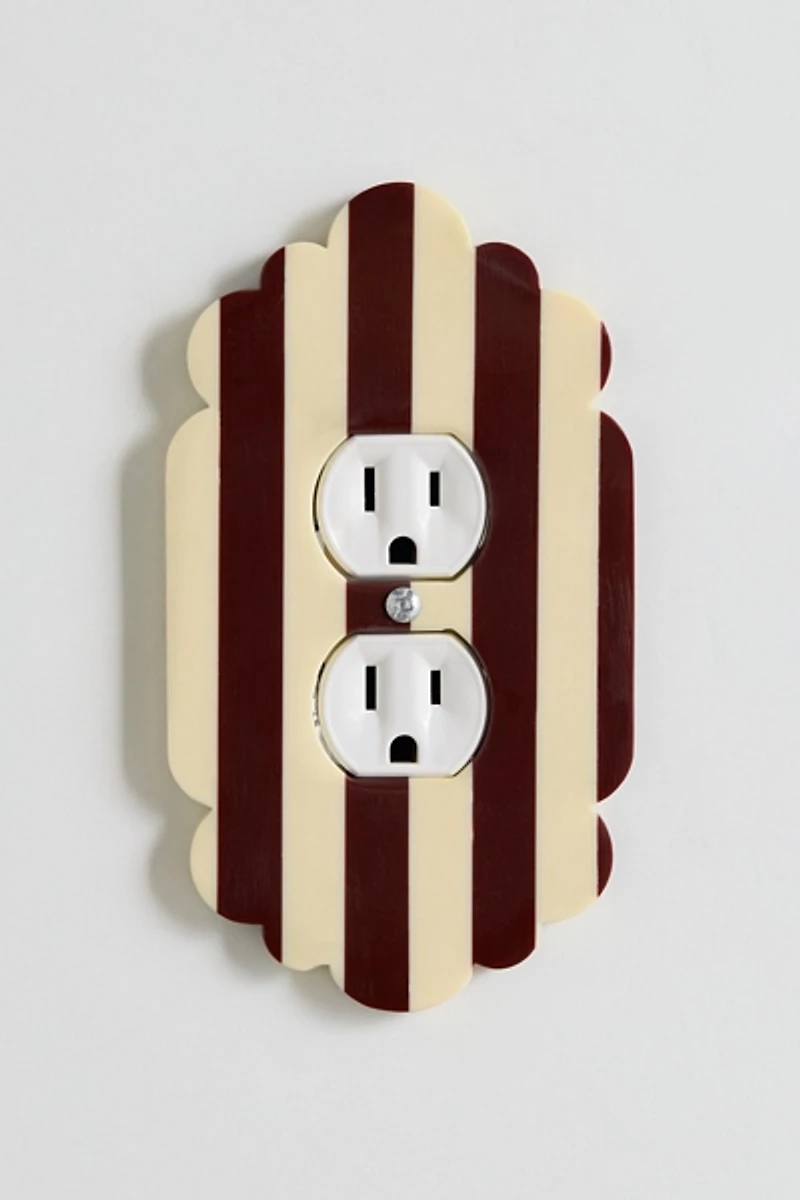 Marnie Scalloped Resin Switch Plate