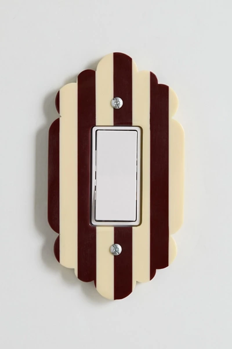 Marnie Scalloped Resin Switch Plate