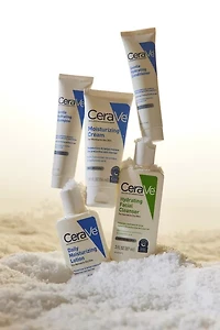 CeraVe UO Exclusive Hydrate & Go Mini Travel Skincare Set