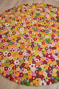 YaYa & Co. Lolly Organic Wool Floral Rug