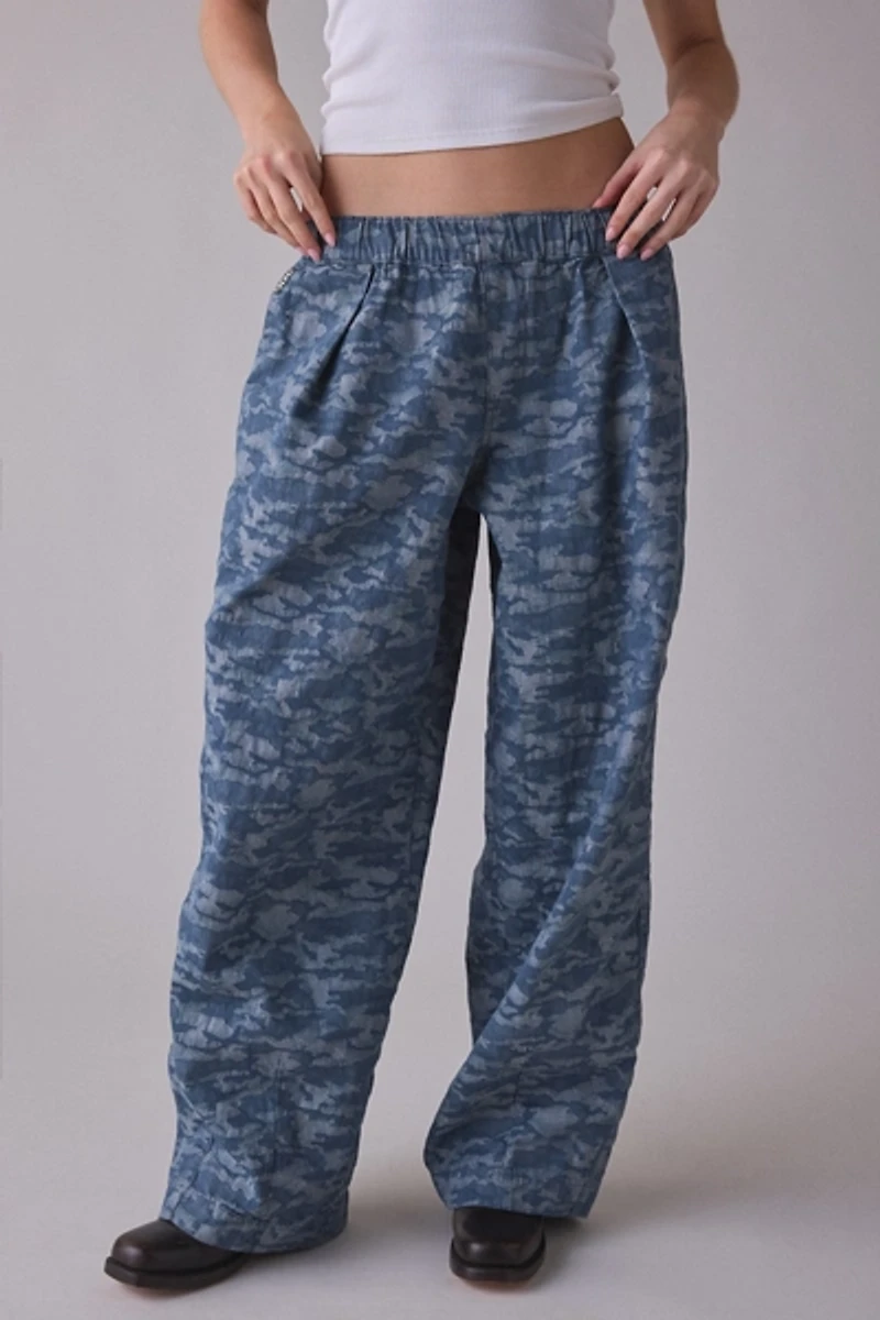 BDG Bobbi Printed Baggy Pull-On Jean