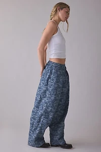 BDG Bobbi Printed Baggy Pull-On Jean