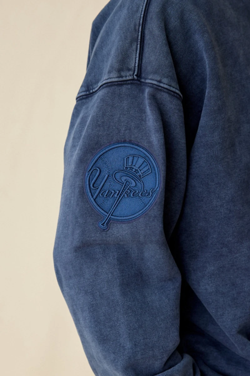 Pro Standard MLB New York Yankees Washed Hoodie Sweatshirt