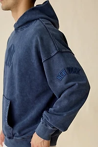 Pro Standard MLB New York Yankees Washed Hoodie Sweatshirt