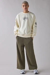 Pro Standard NBA New York Knicks Graphic Oversized Crew Neck Sweatshirt