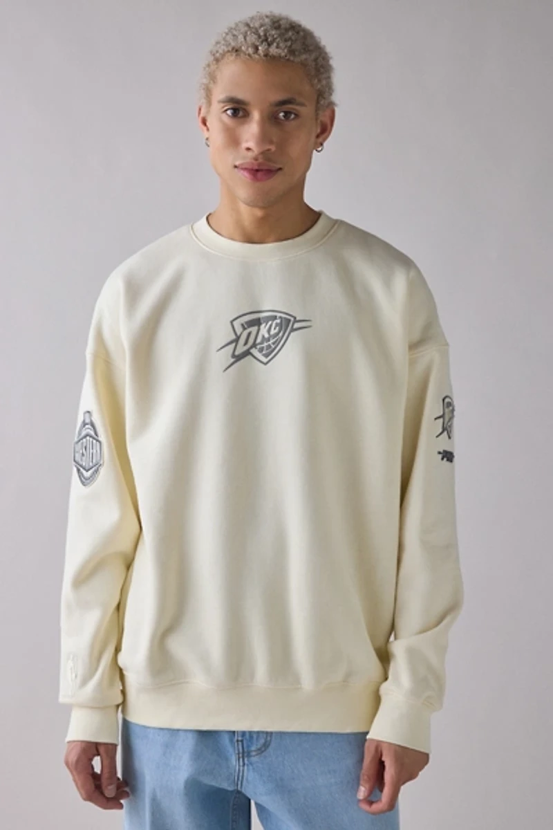 Pro Standard NBA Oklahoma City Thunder Team Logo Graphic Crew Neck Sweatshirt