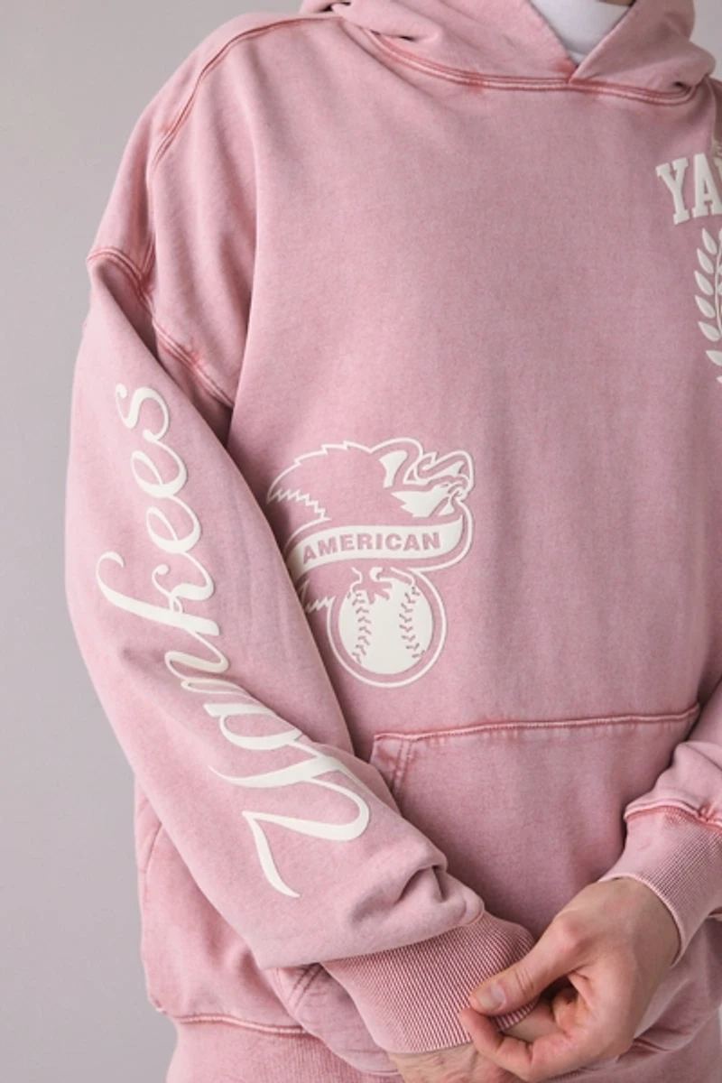 Pro Standard MLB New York Yankees Street Team Graphic Washed Hoodie Sweatshirt