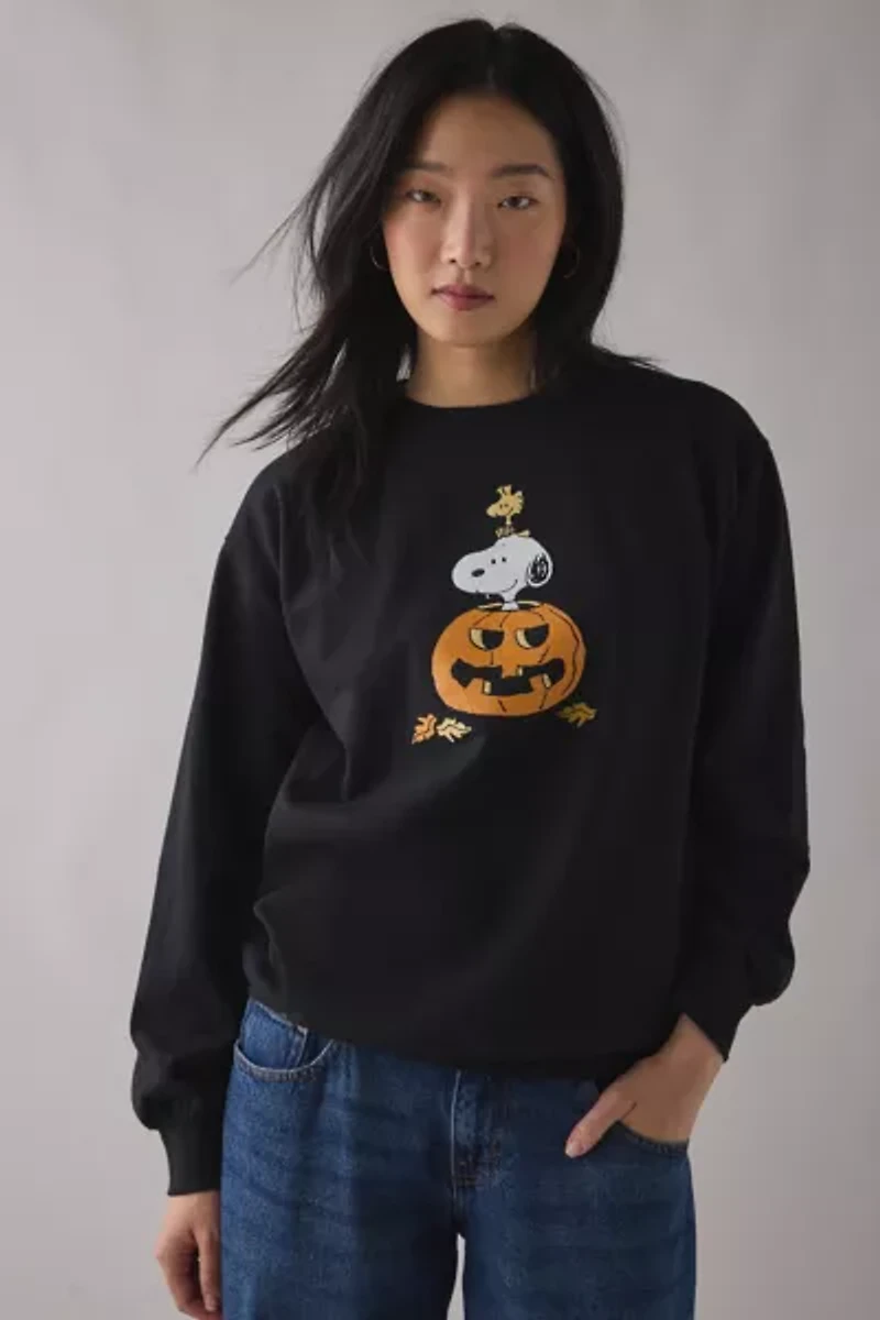 Peanuts Snoopy Jack-O-Lantern Graphic Crew Neck Pullover