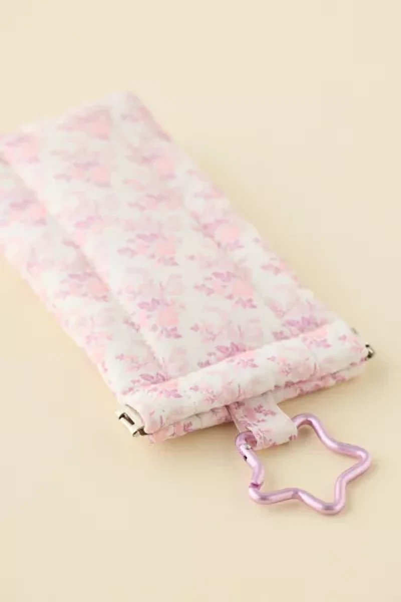 UO Puffy Eyeglass Sleeve