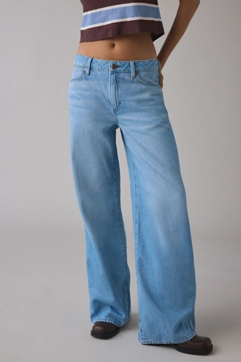 Wrangler Worldwide Ultra Soft Mid-Rise Wide Leg Jean