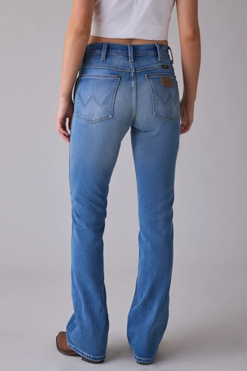 Wrangler Wrancher Driftwood Dust Mid-Rise Boocut Jean
