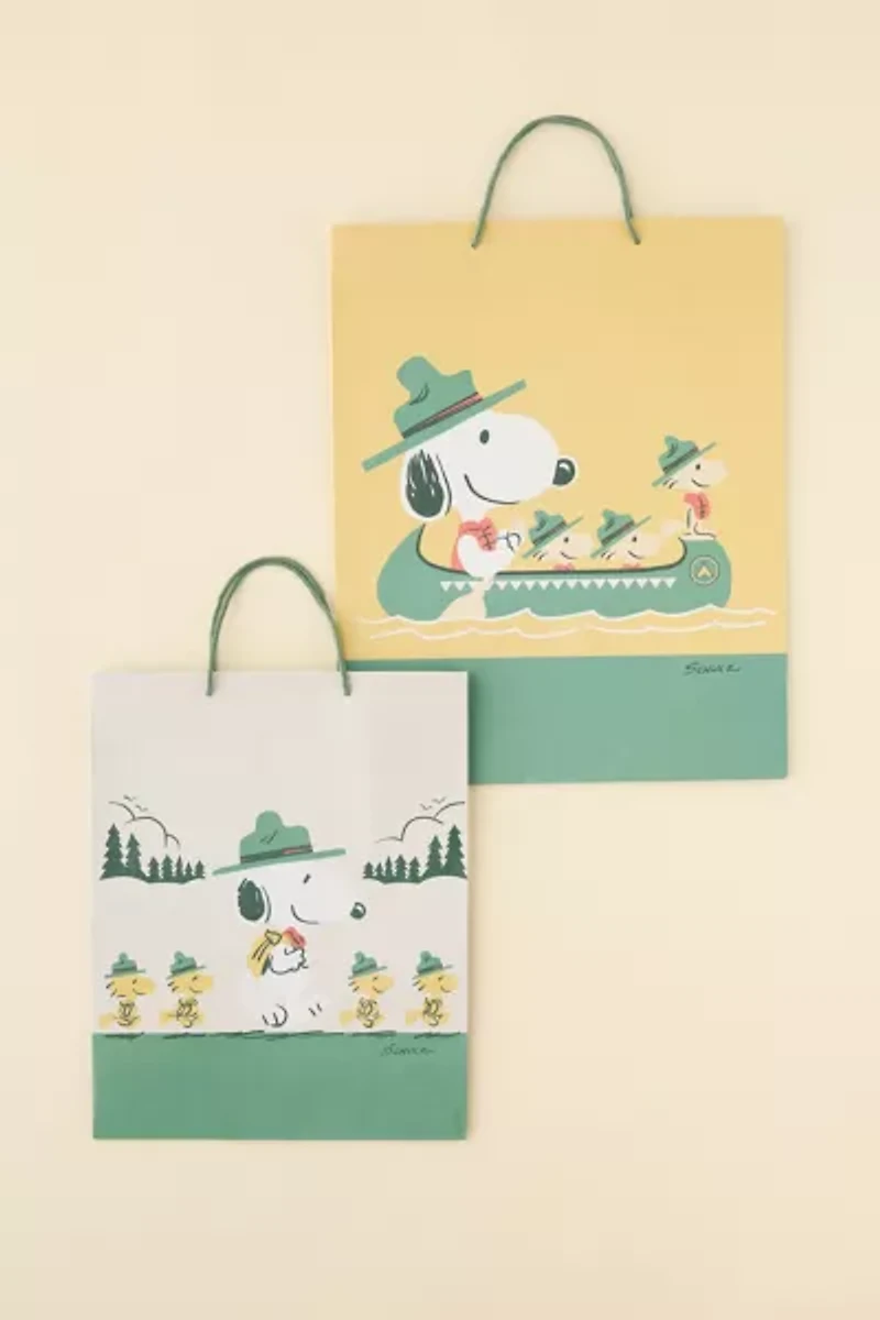 Peanuts Beagle Scouts Snoopy Gift Bag Set